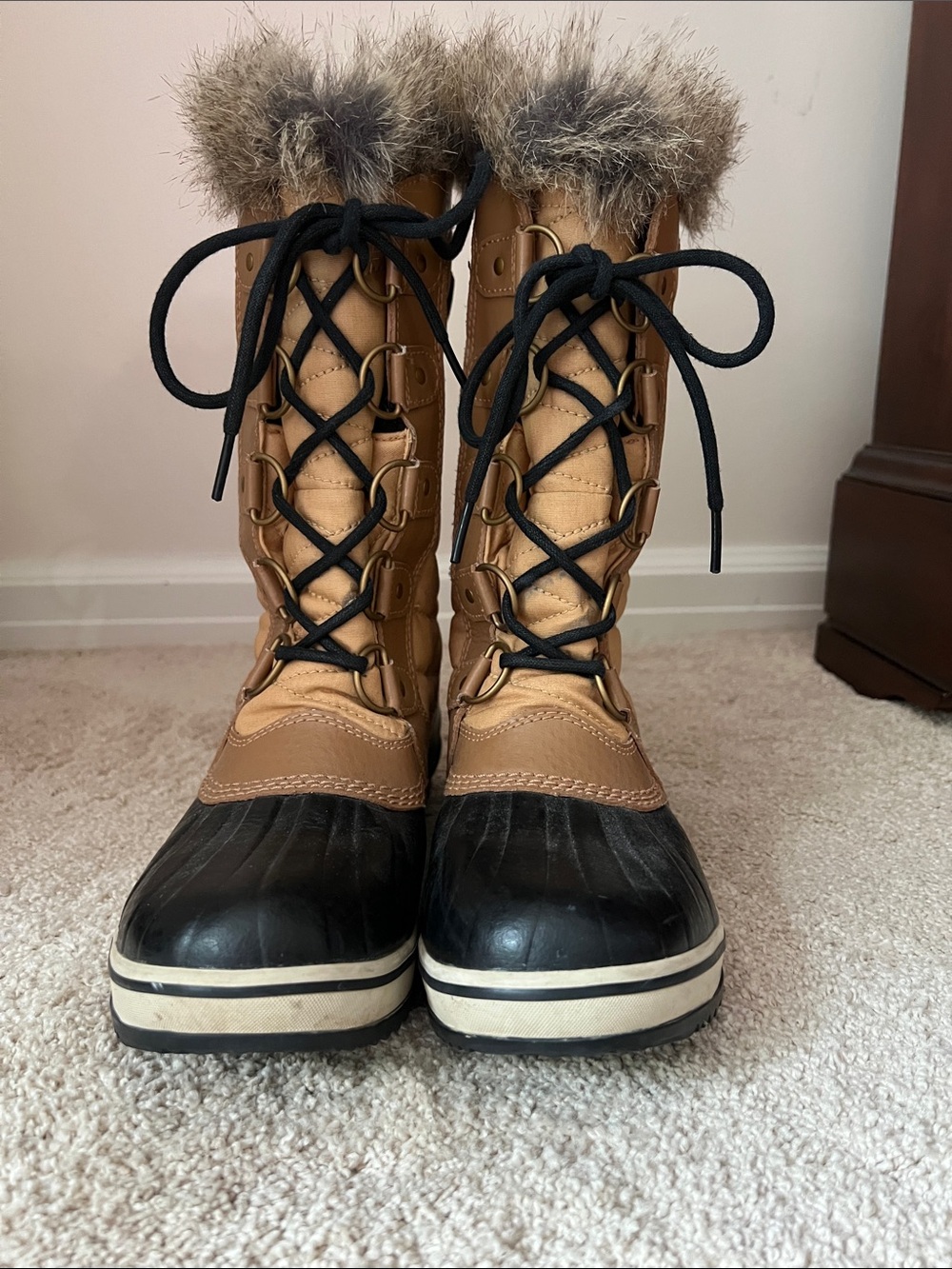 Sorel Tan and Black Lace-Up Winter Boots with Faux Fur Trim